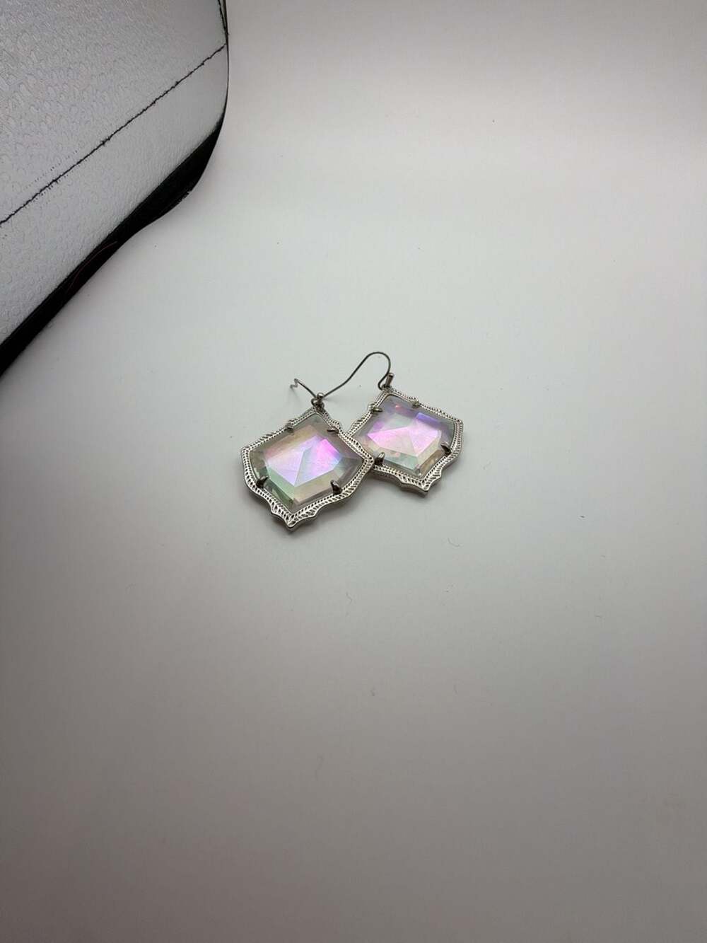 Kendra Scott Kirsten Drop Earrings in Silver with Dichroic Iridescent Glass